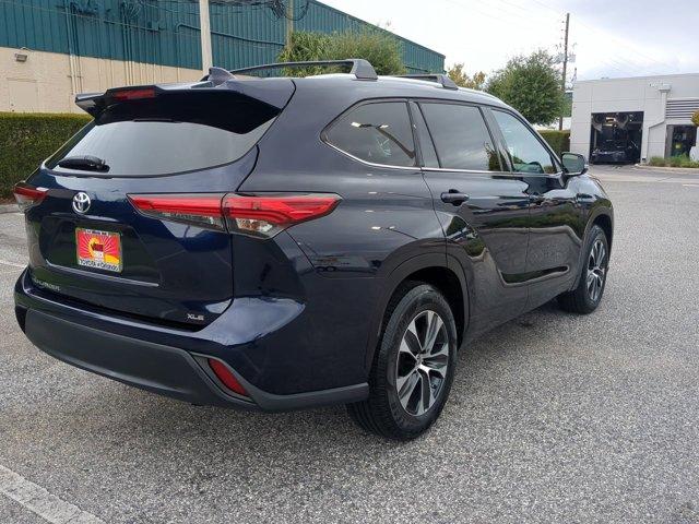 used 2020 Toyota Highlander car, priced at $21,995