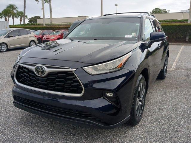 used 2020 Toyota Highlander car, priced at $21,995