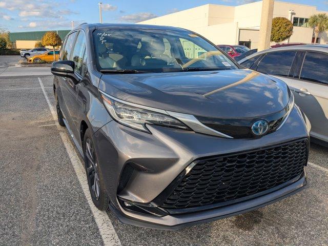 used 2022 Toyota Sienna car, priced at $38,977