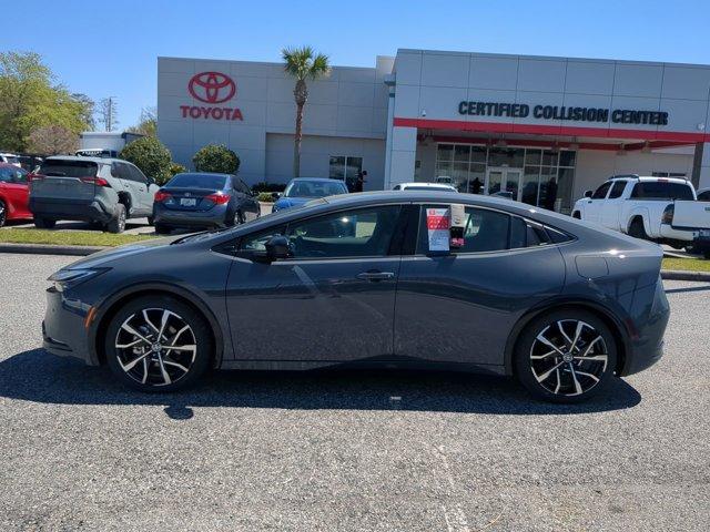new 2025 Toyota Prius Plug-In Hybrid car, priced at $40,169