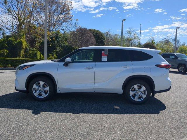 new 2025 Toyota Highlander car, priced at $43,594