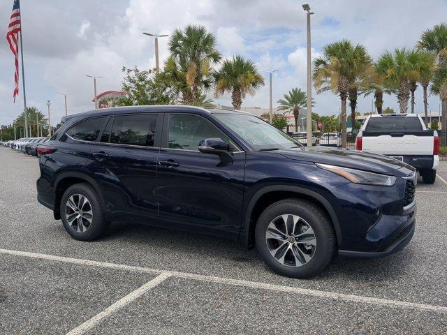 new 2025 Toyota Highlander car, priced at $44,819