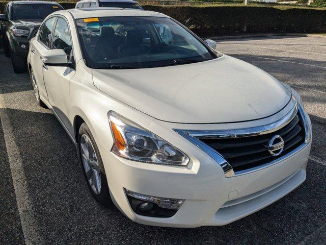 used 2015 Nissan Altima car, priced at $13,995