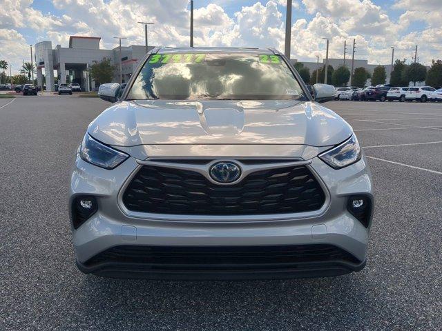 used 2023 Toyota Highlander car, priced at $36,977