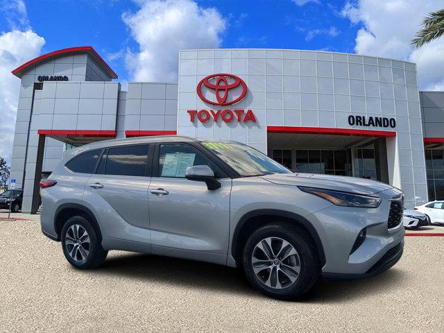 used 2023 Toyota Highlander car, priced at $36,977