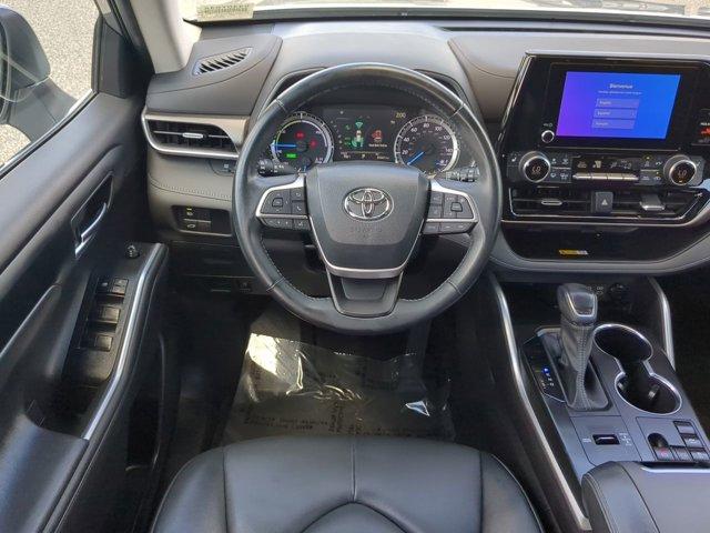 used 2023 Toyota Highlander car, priced at $36,977