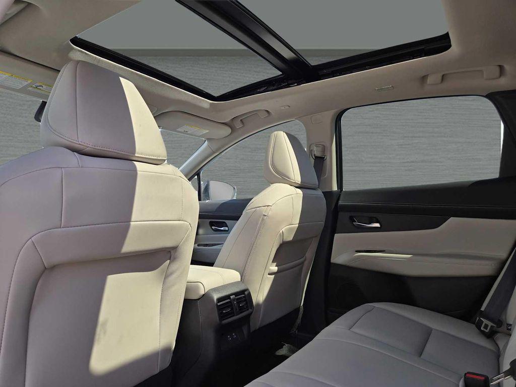 new 2025 Nissan Murano car, priced at $45,768