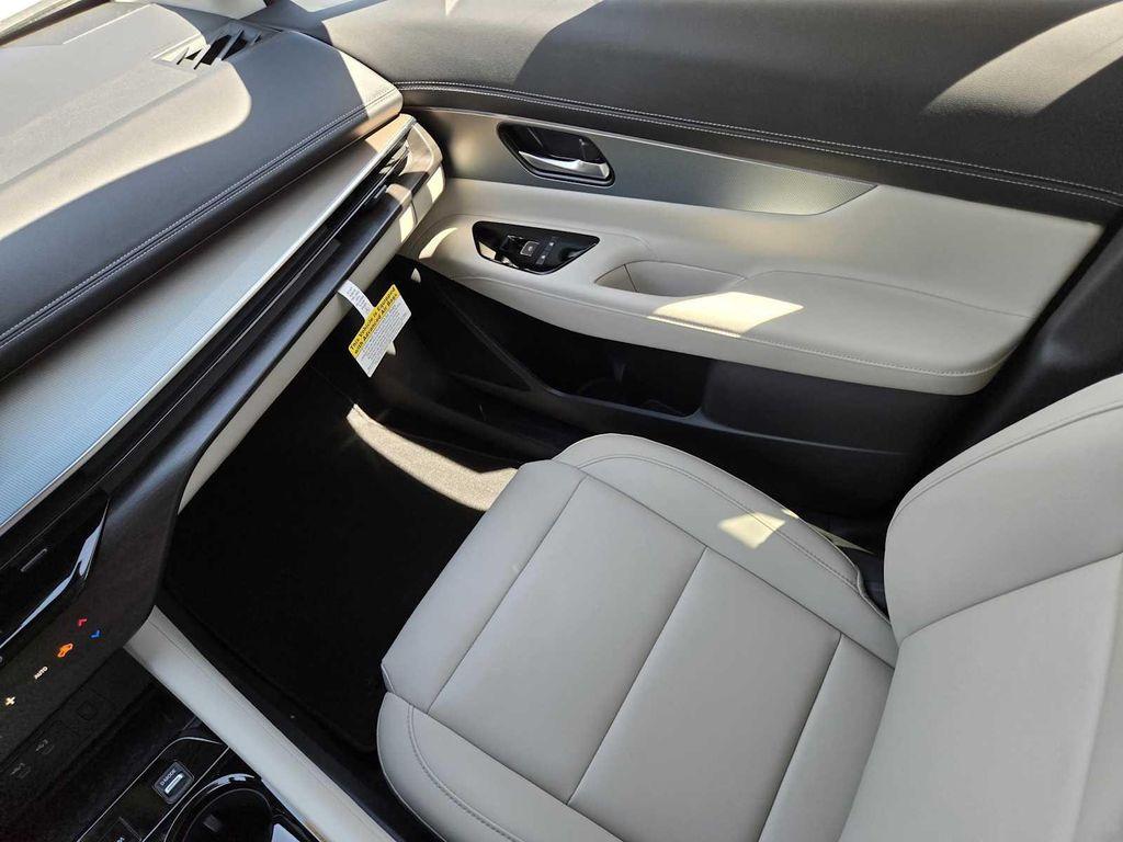 new 2025 Nissan Murano car, priced at $45,768