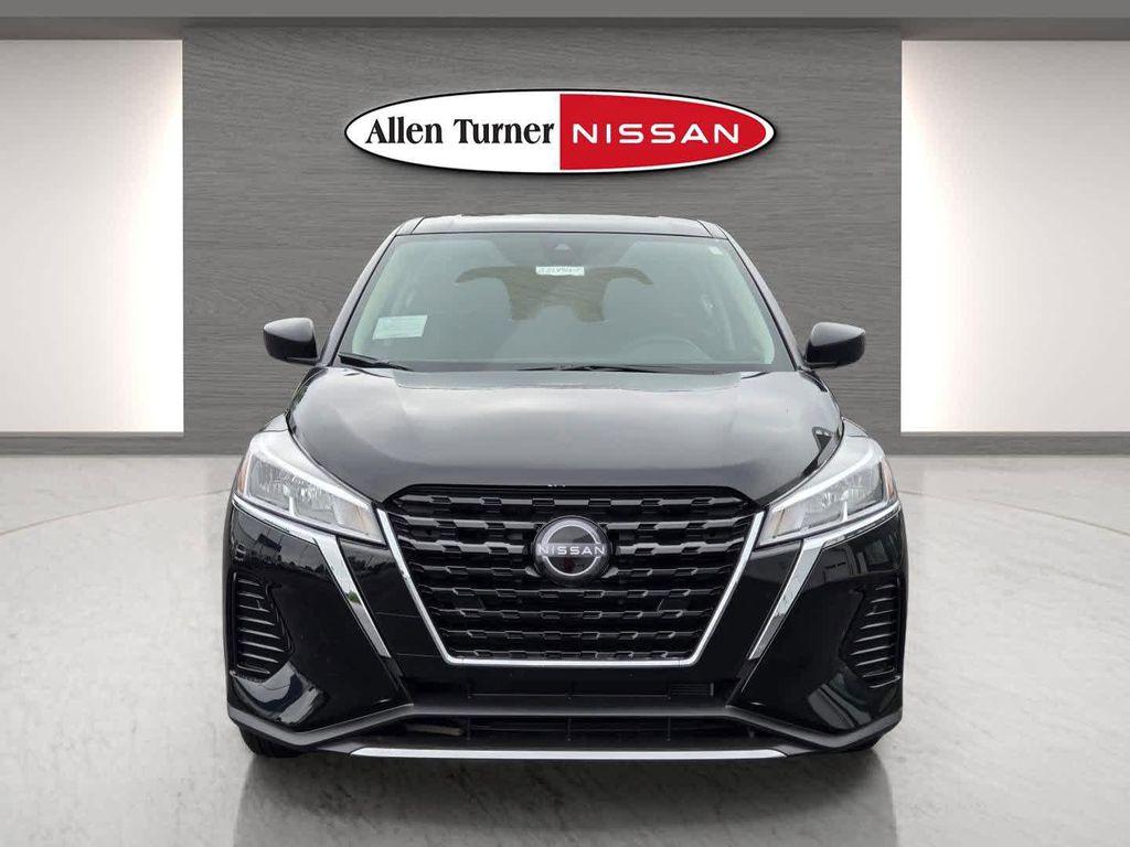 new 2025 Nissan Kicks car, priced at $23,030