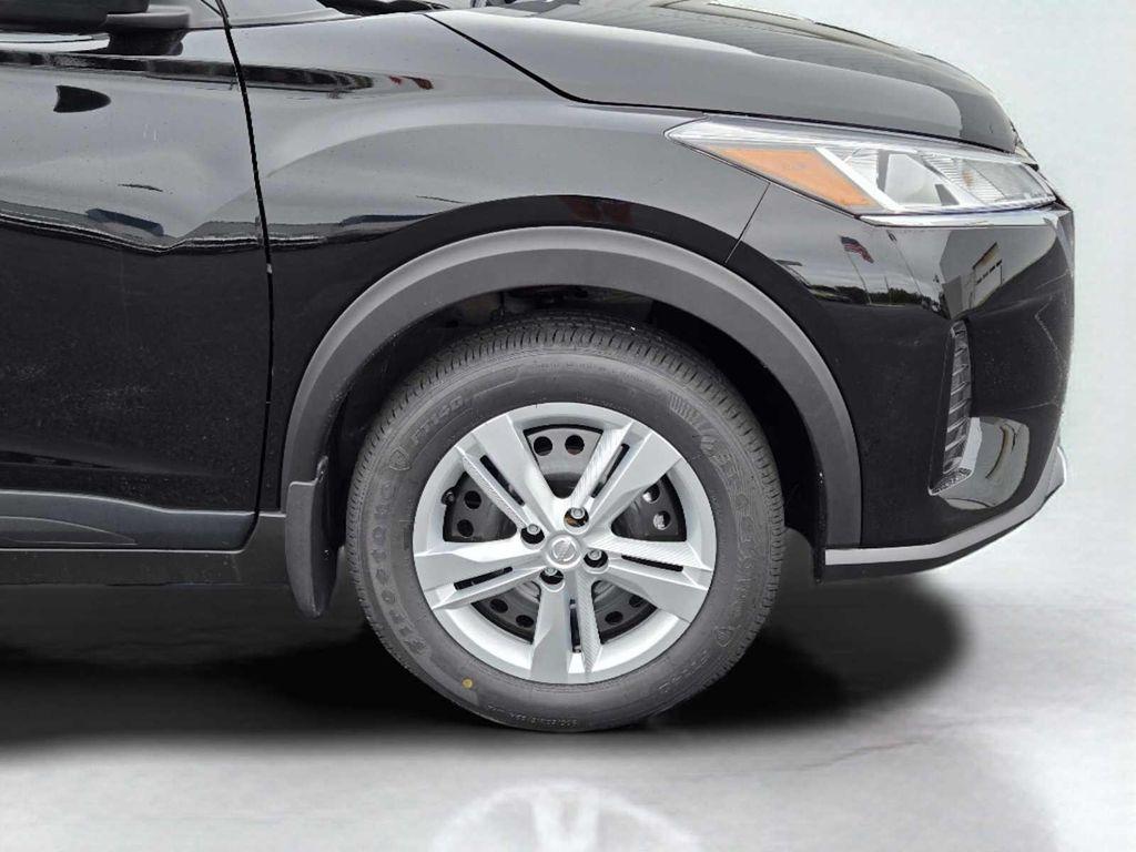 new 2025 Nissan Kicks car, priced at $23,030