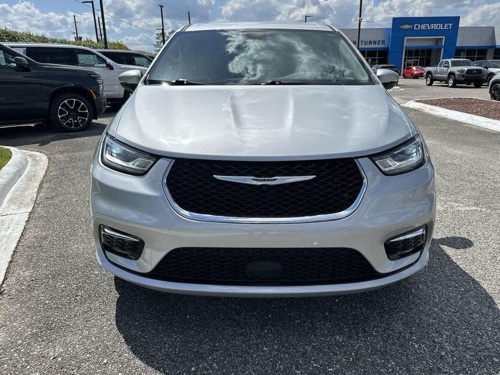 used 2023 Chrysler Pacifica car, priced at $23,755