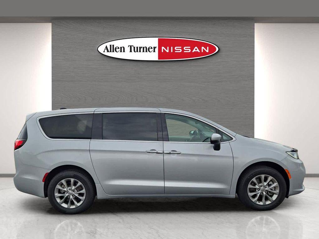 used 2023 Chrysler Pacifica car, priced at $23,755