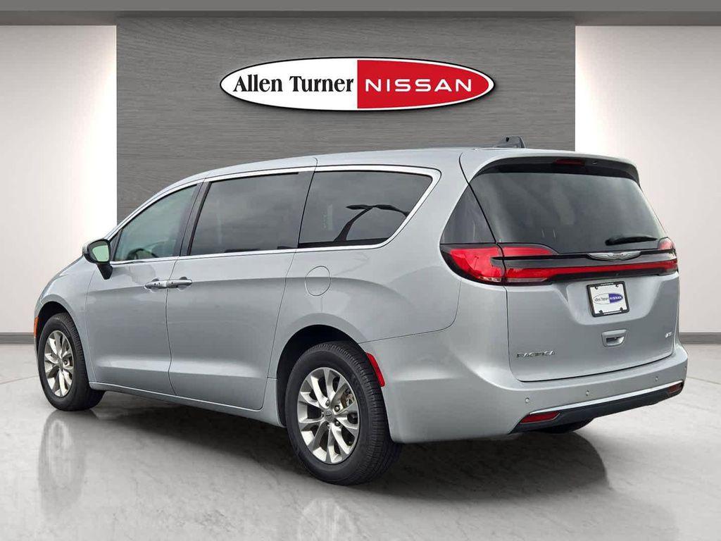 used 2023 Chrysler Pacifica car, priced at $23,755