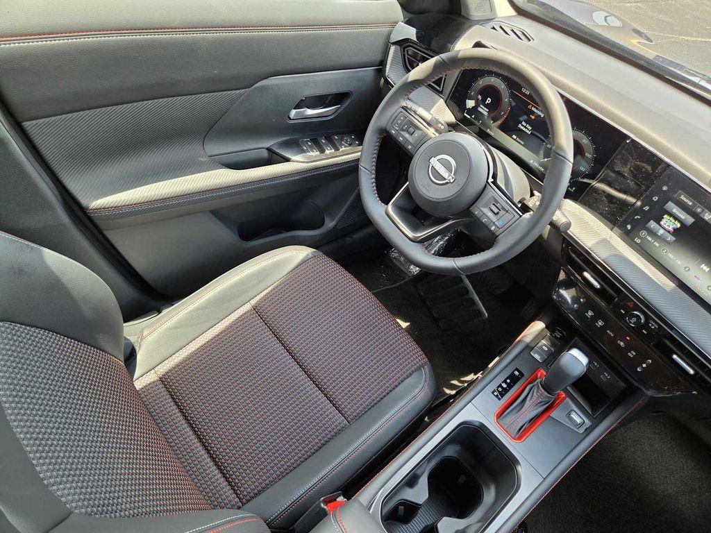 new 2025 Nissan Kicks car, priced at $27,217