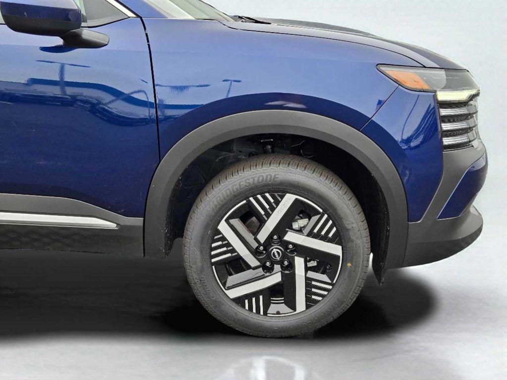 new 2025 Nissan Kicks car, priced at $24,308