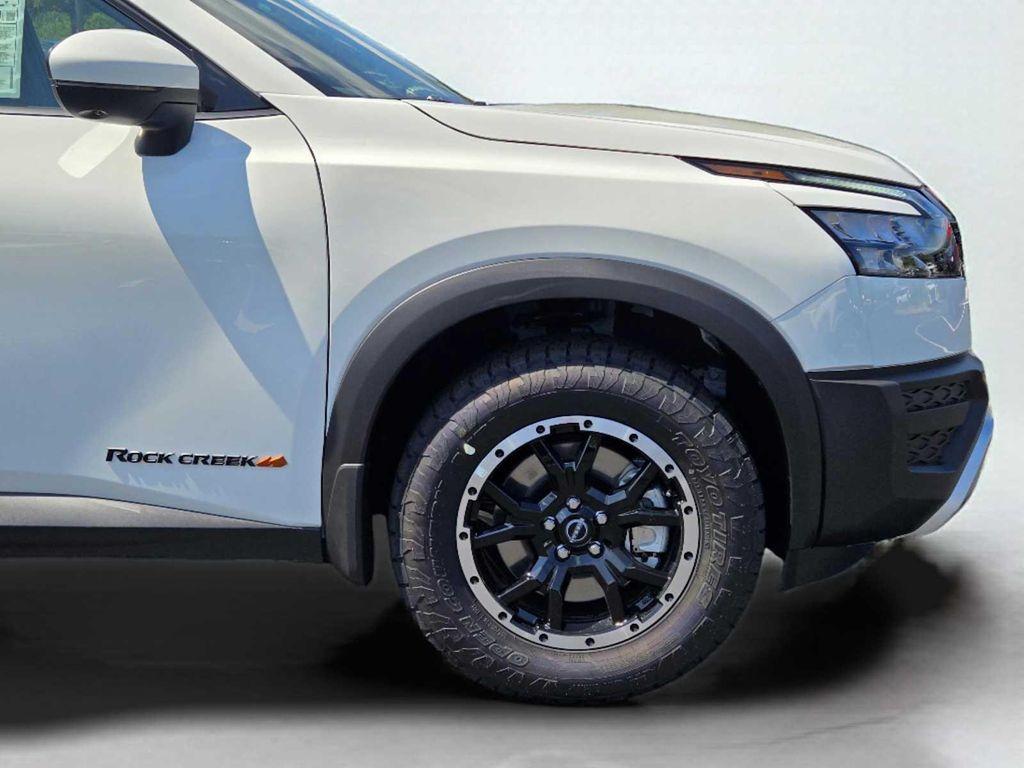 new 2025 Nissan Pathfinder car, priced at $43,363