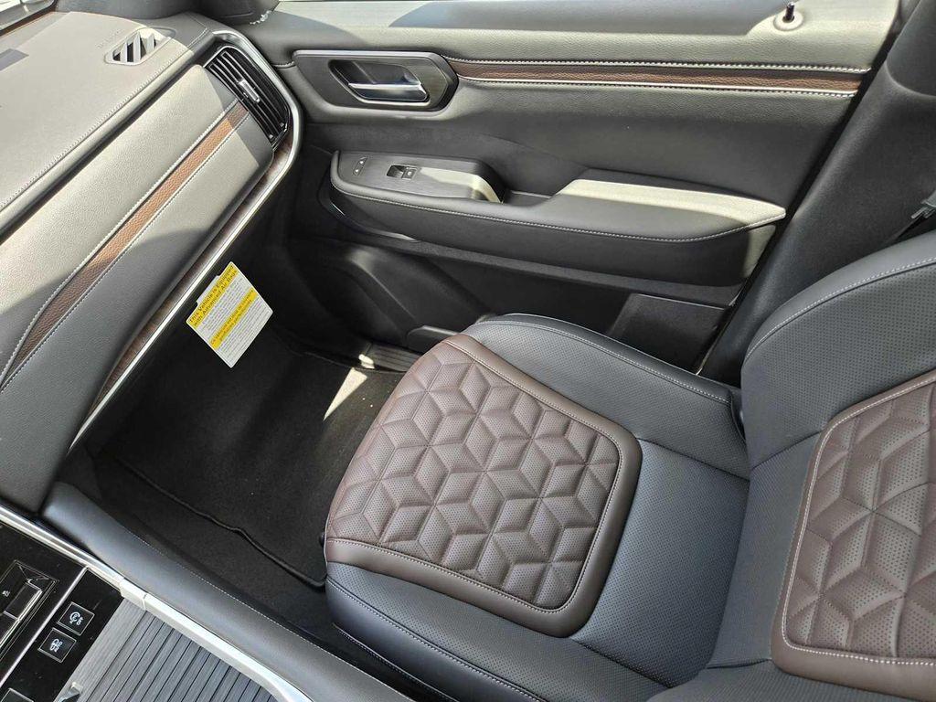 new 2025 Nissan Armada car, priced at $77,893