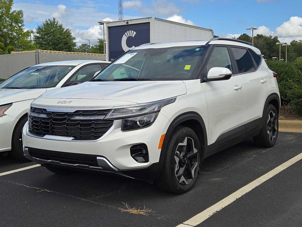 used 2025 Kia Seltos car, priced at $27,885