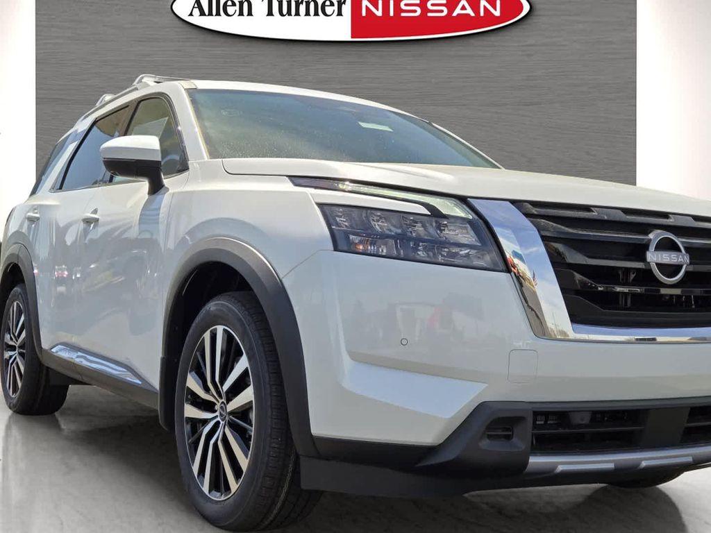 new 2025 Nissan Pathfinder car, priced at $49,553