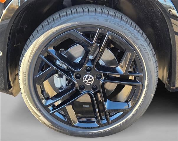new 2026 Volkswagen Tiguan car, priced at $40,800