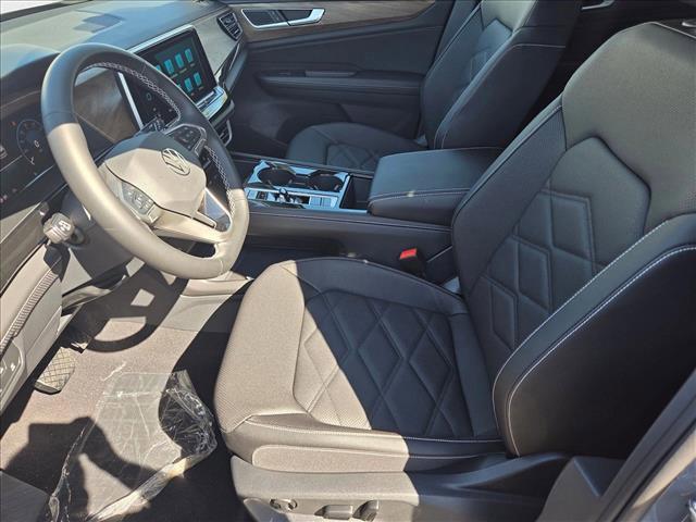 new 2026 Volkswagen Atlas car, priced at $45,648