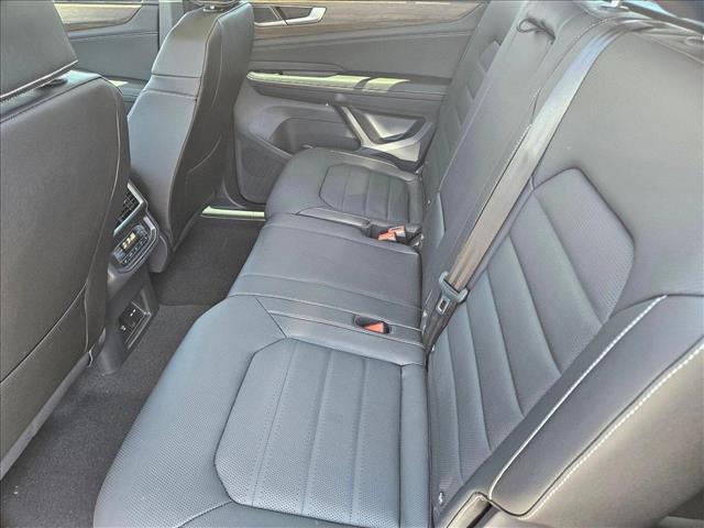 new 2025 Volkswagen Atlas car, priced at $49,239