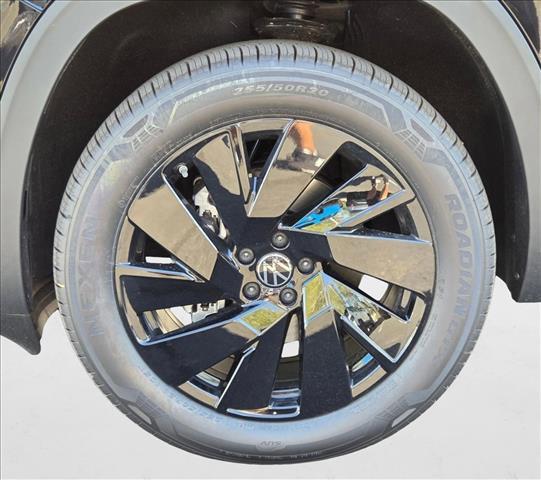 new 2026 Volkswagen Atlas car, priced at $46,569