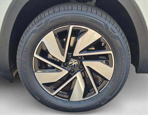 new 2026 Volkswagen Atlas car, priced at $56,304