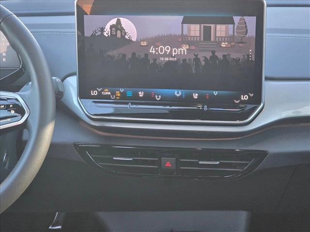 new 2025 Volkswagen ID.4 car, priced at $50,925