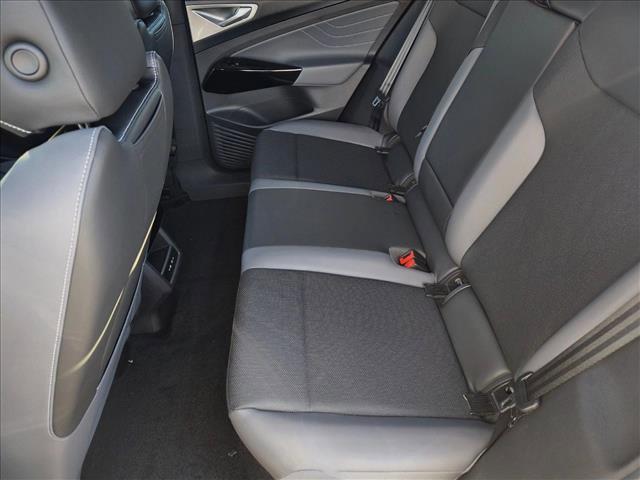 new 2025 Volkswagen ID.4 car, priced at $50,925