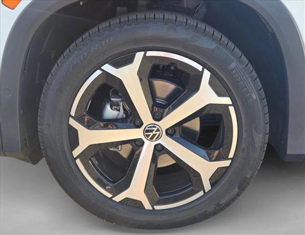 new 2025 Volkswagen Tiguan car, priced at $34,750