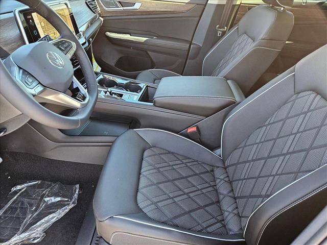 new 2025 Volkswagen Atlas car, priced at $50,482