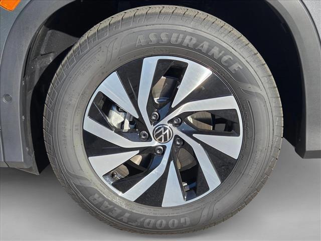 new 2025 Volkswagen Tiguan car, priced at $30,345