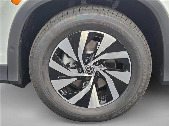 new 2025 Volkswagen Tiguan car, priced at $30,345