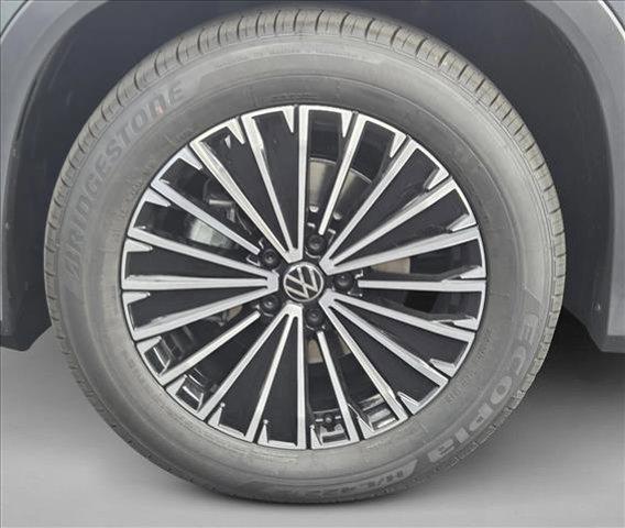 new 2025 Volkswagen Tiguan car, priced at $30,645