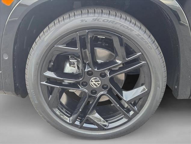 new 2026 Volkswagen Tiguan car, priced at $38,800