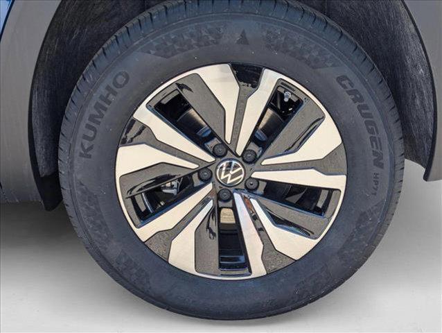 new 2025 Volkswagen Atlas Cross Sport car, priced at $35,458