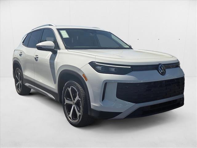 new 2025 Volkswagen Tiguan car, priced at $32,238