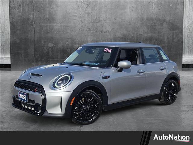 used 2024 MINI Hardtop car, priced at $24,381