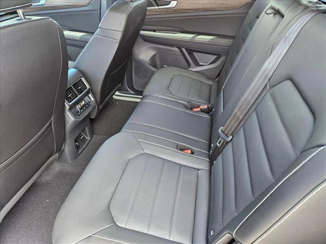 new 2025 Volkswagen Atlas car, priced at $45,816