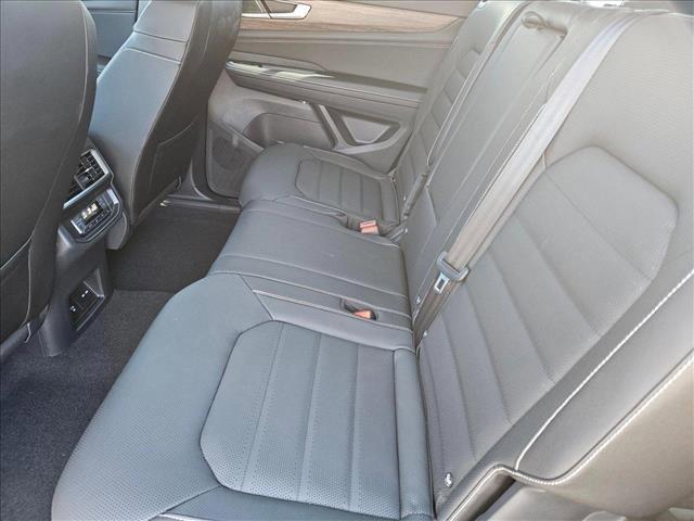 new 2025 Volkswagen Atlas car, priced at $46,024