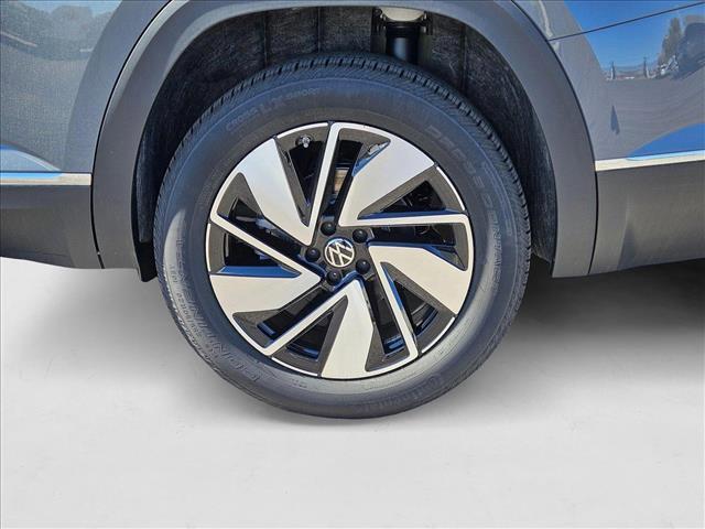 new 2025 Volkswagen Atlas car, priced at $46,024