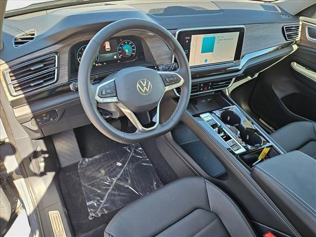 new 2025 Volkswagen Atlas car, priced at $46,024