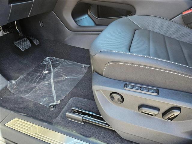 new 2025 Volkswagen Atlas car, priced at $46,024