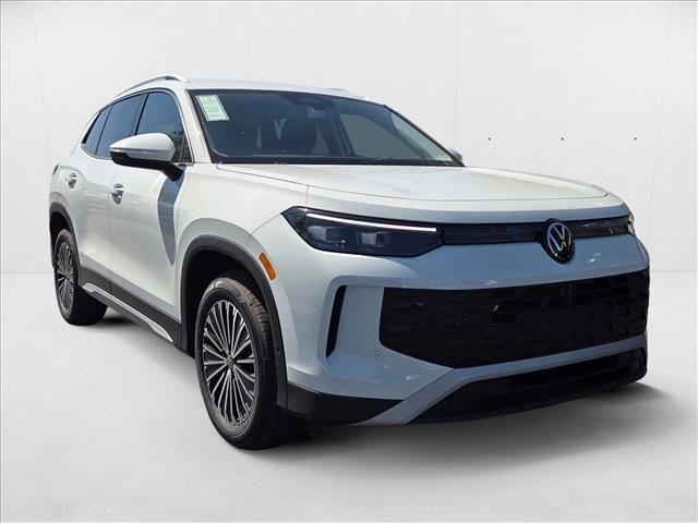 new 2025 Volkswagen Tiguan car, priced at $30,470