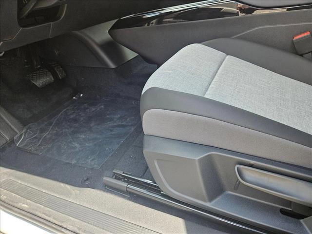 new 2025 Volkswagen ID.4 car, priced at $41,925