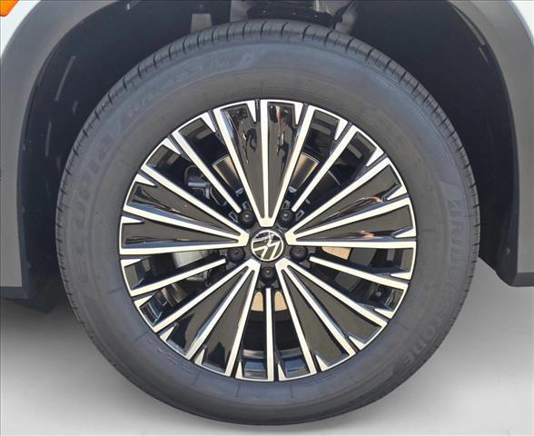 new 2025 Volkswagen Tiguan car, priced at $29,460