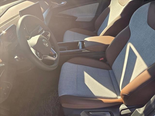 new 2025 Volkswagen ID.4 car, priced at $41,925