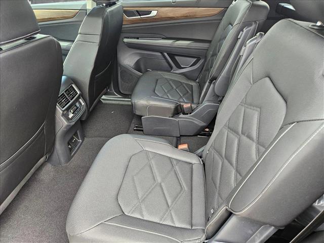 new 2025 Volkswagen Atlas car, priced at $43,991