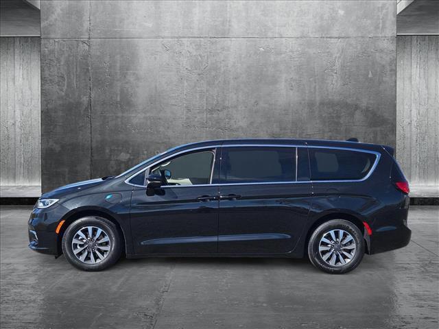 used 2024 Chrysler Pacifica Hybrid car, priced at $34,995